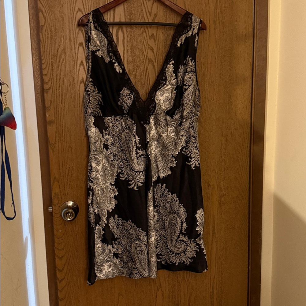 Mystique Boutique Black and White Lace Chemise